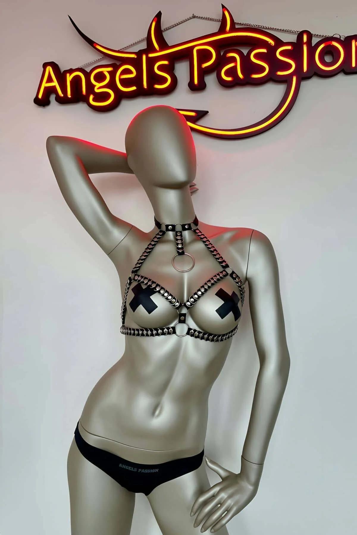 Studded Full Body Harness with O-Ring Detail