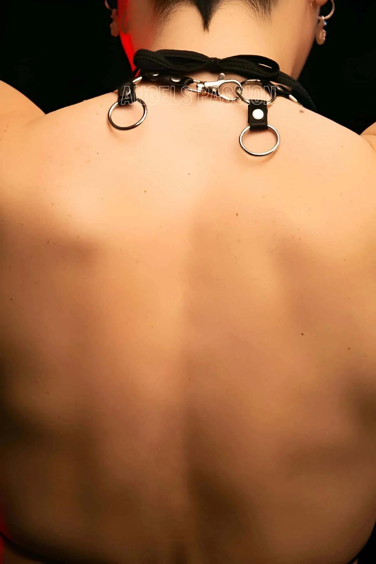 Choker Harness with Layered O-Rings & Star Studs