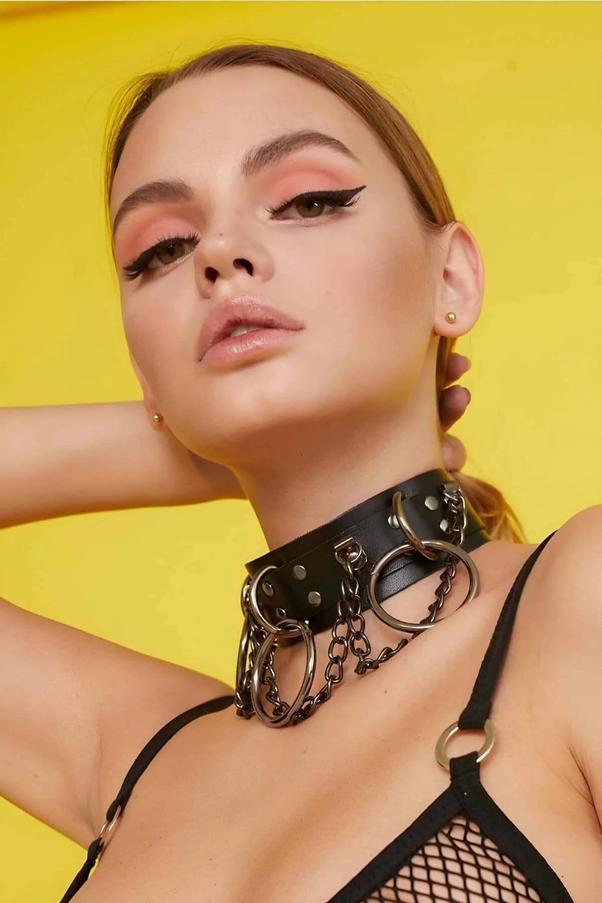 Wide Faux Leather Choker with O-Rings & Chains