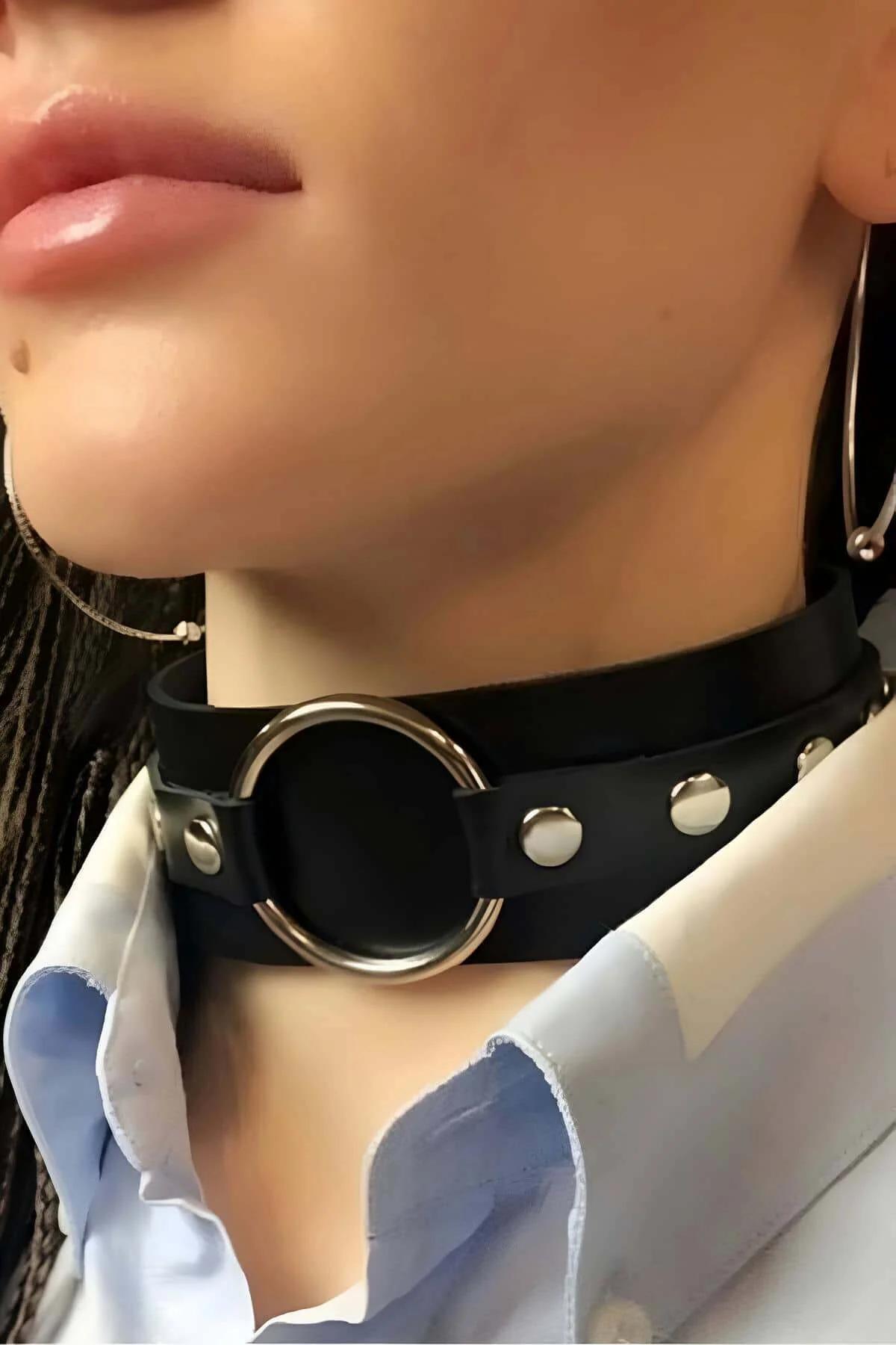 Wide O-Ring Faux Leather Choker Collar