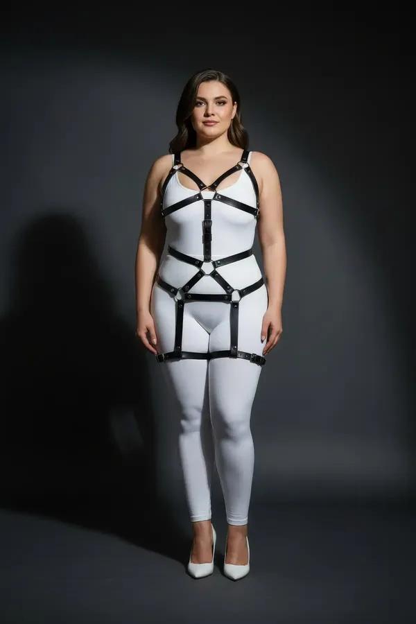 Plus Size Harness with O-Ring Detail