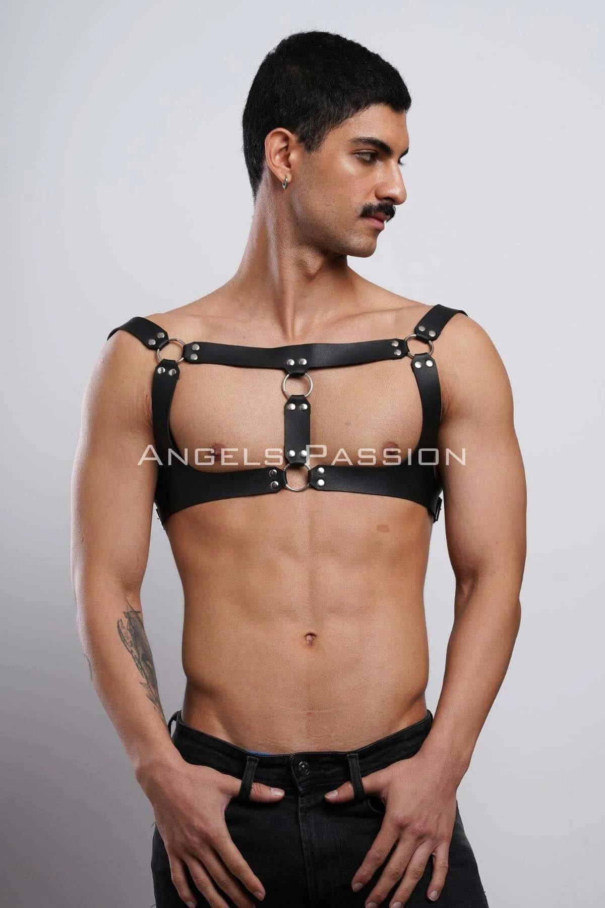 Adjustable Chest Harness with O-Ring Accents