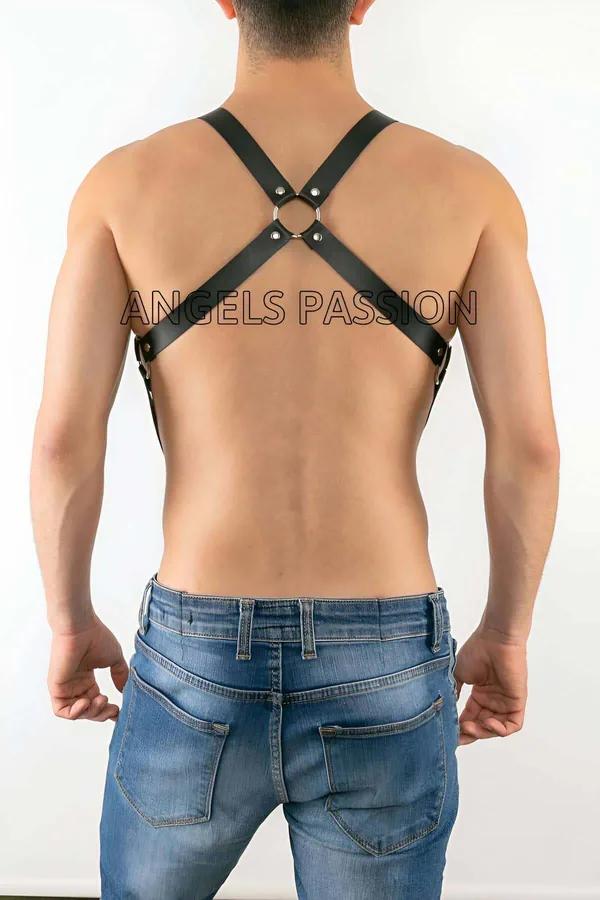 Harness Chest Strap with O-Ring Detail