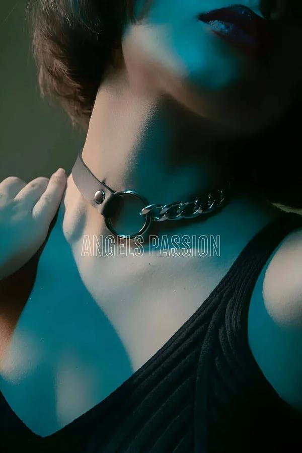 Choker with Faux Leather Band and Half Chain