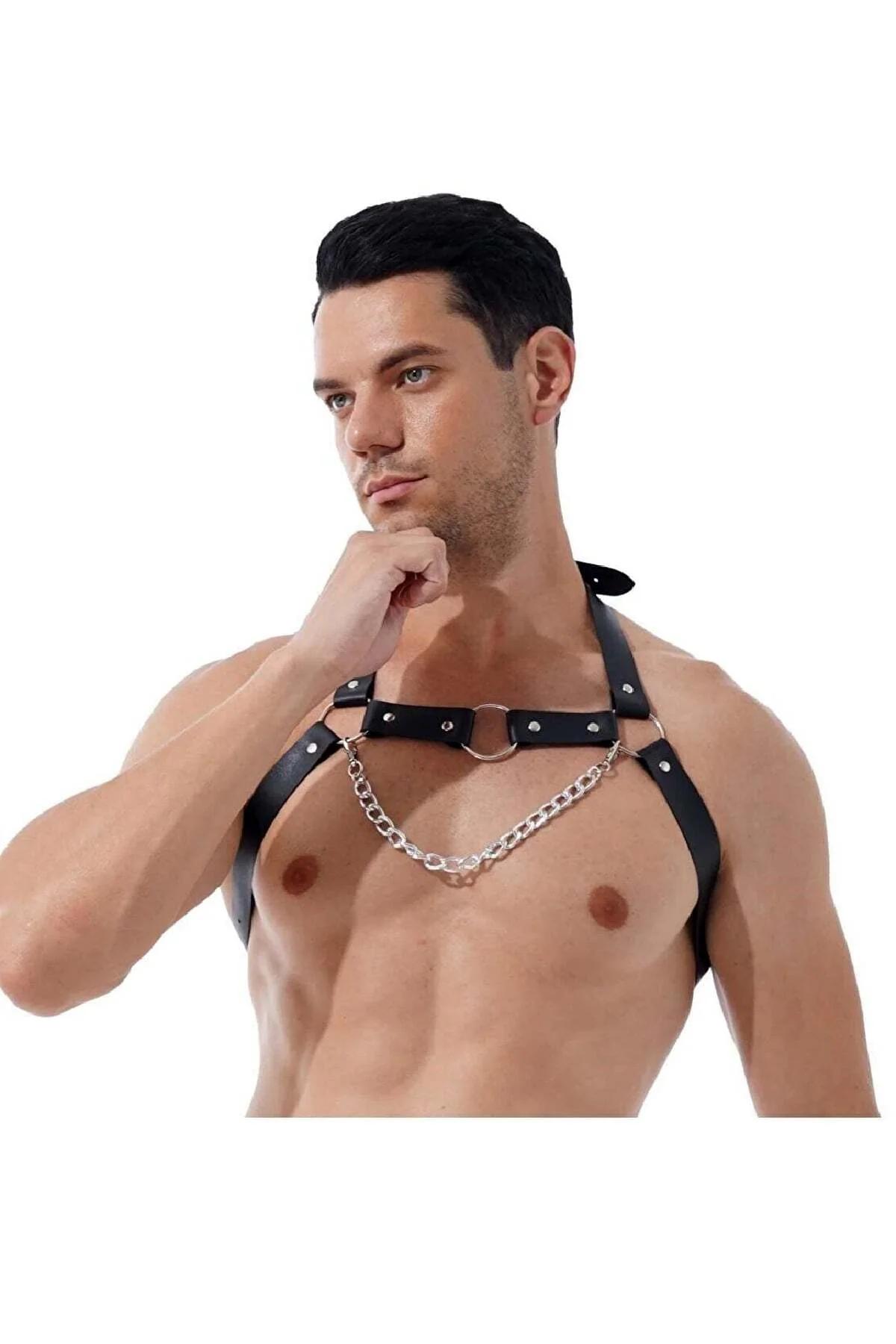 Chest Harness with O-Ring and Chain Detail