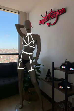 Reflective Garter Set Glowing in the Dark Garter Set - APFT310