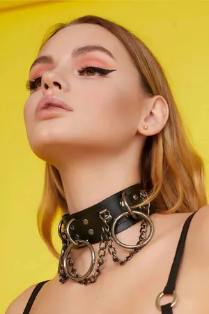 Wide Strip Leather Choker with Ring and Chain Detail - APFT661