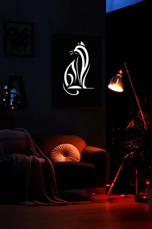 Reflective Cat Silhouette Decorative Painting with Black Leather Background