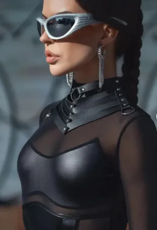 Pyramid Pattern Laser Cut Leather Choker, Stylish Leather Necklace - APFT1422